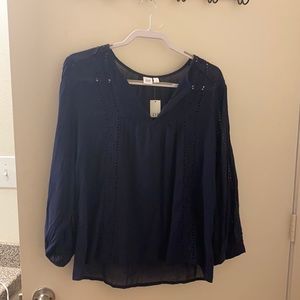 GAP Navy blue quarter length shirt, NWT